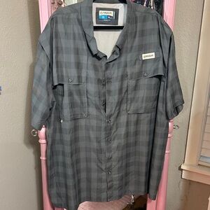 Magellan Outdoors Men's Dark Gray Plaid Shirt